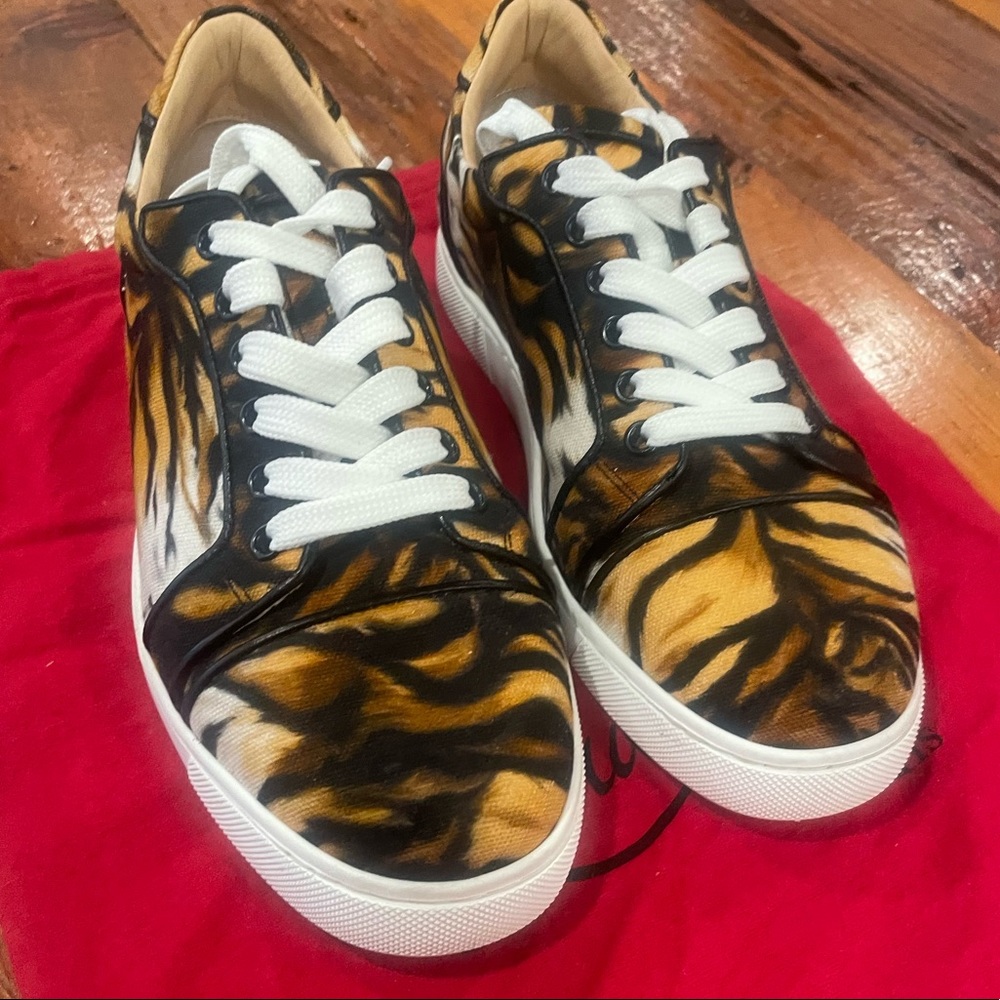 Christian Louboutin —LIKE NEW - Viera Orlato Flat Toile Bengale/Kid 🐯